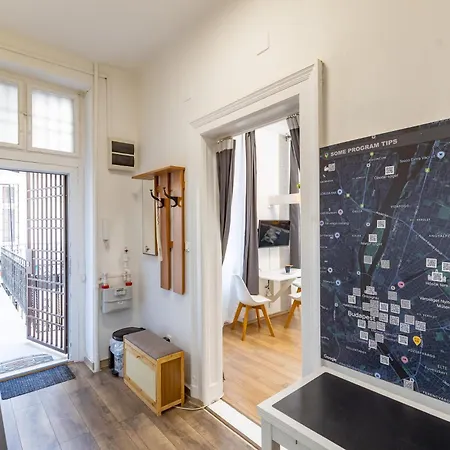 Maria Apartman *